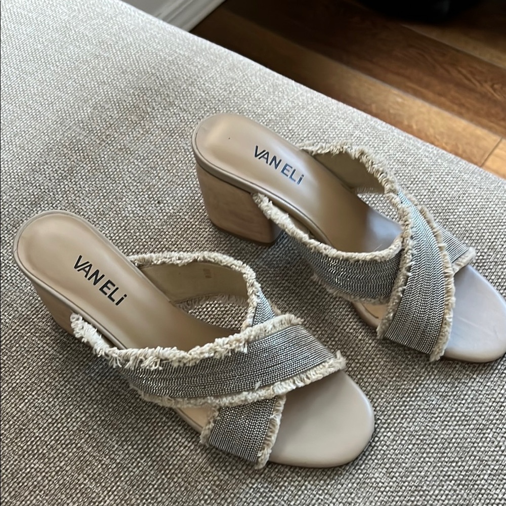 Van Eli Women's Tan and Cream Sandals